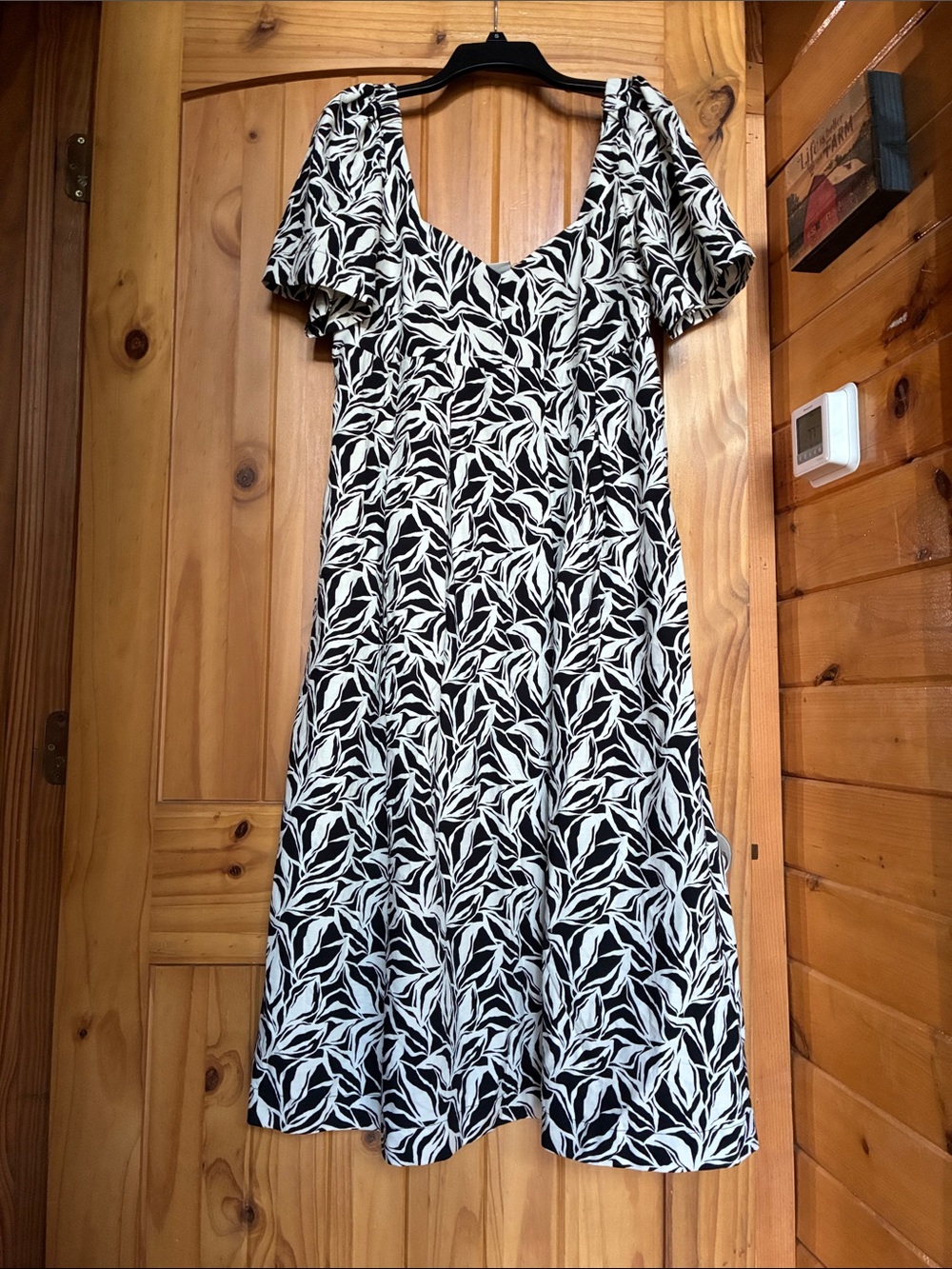 Cotton blend dark floral midi dress with pockets